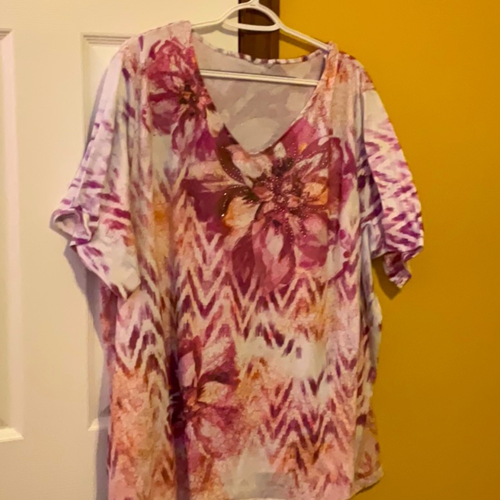 Short sleeve top